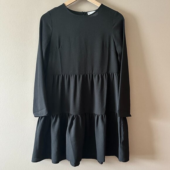 Women's 4 ASOS Design Long Sleeve Tiered Smock Mini Black Dress Tiered Design - Picture 2 of 7